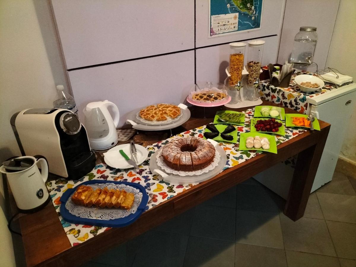 B&B Malennio Lecce Bagian luar foto