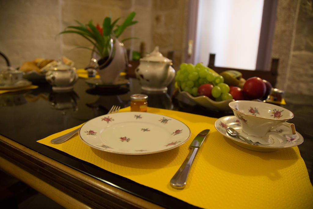 B&B Malennio Lecce Bagian luar foto